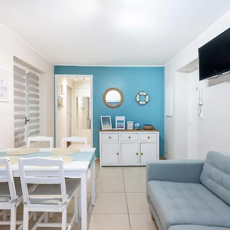 2 Bedroom In The Center Of Old Town شقة *