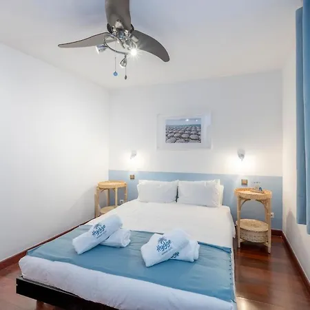 2 Bedroom In The Center Of Old Town شقة